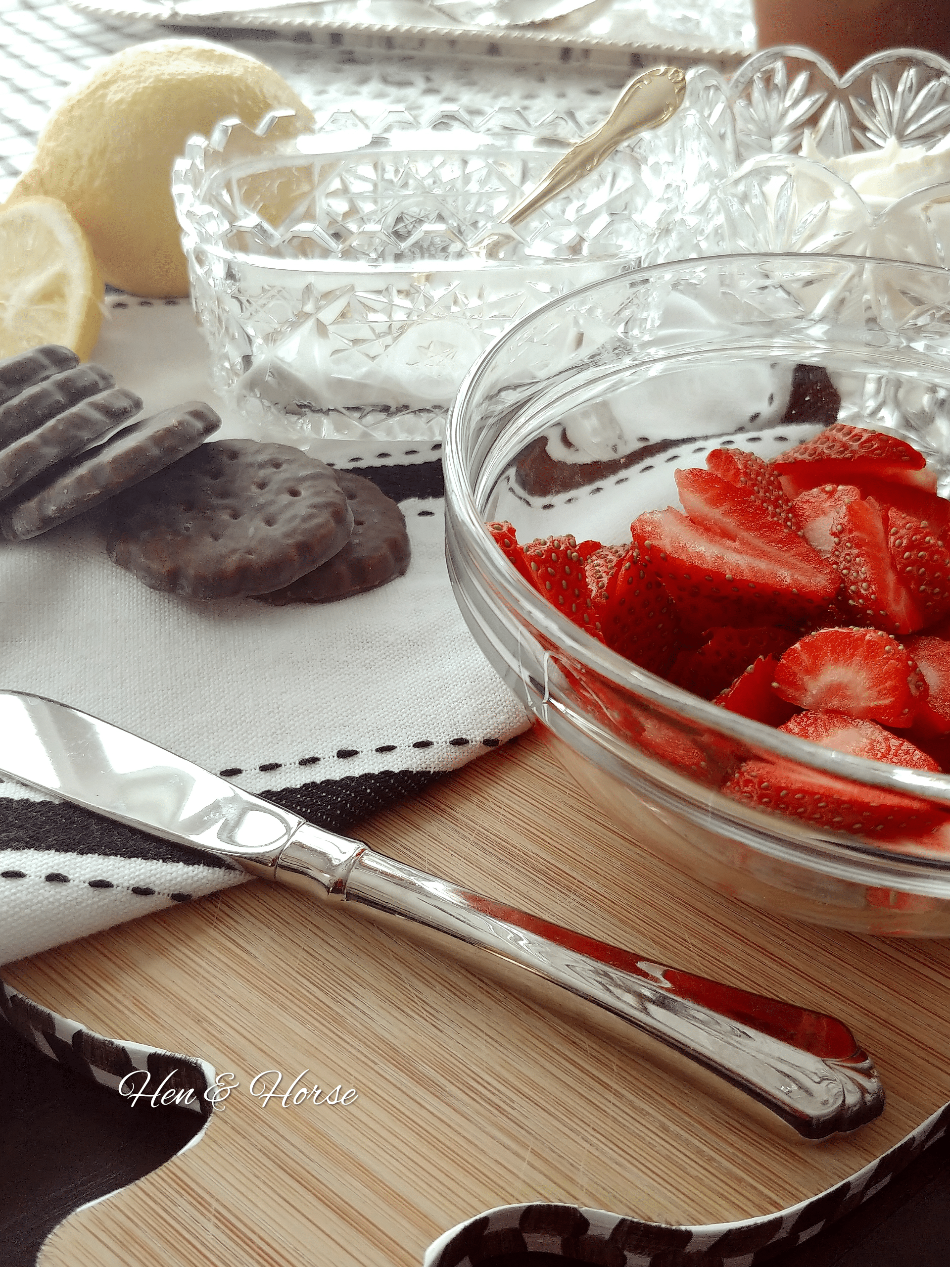 The Best Strawberry Mascarpone Topped Mint Cookie Dessert