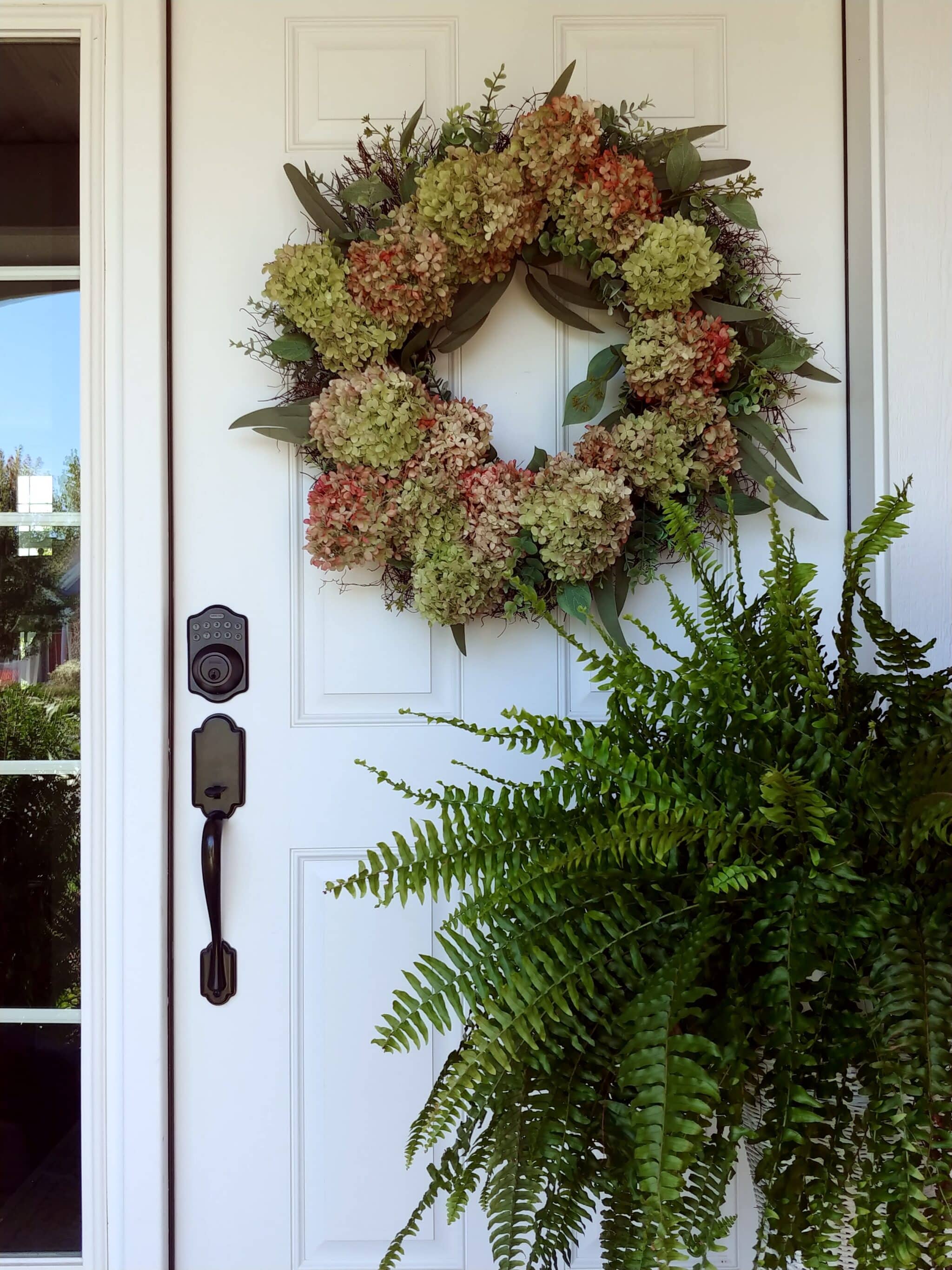 How to Make a Dried Hydrangea Wreath