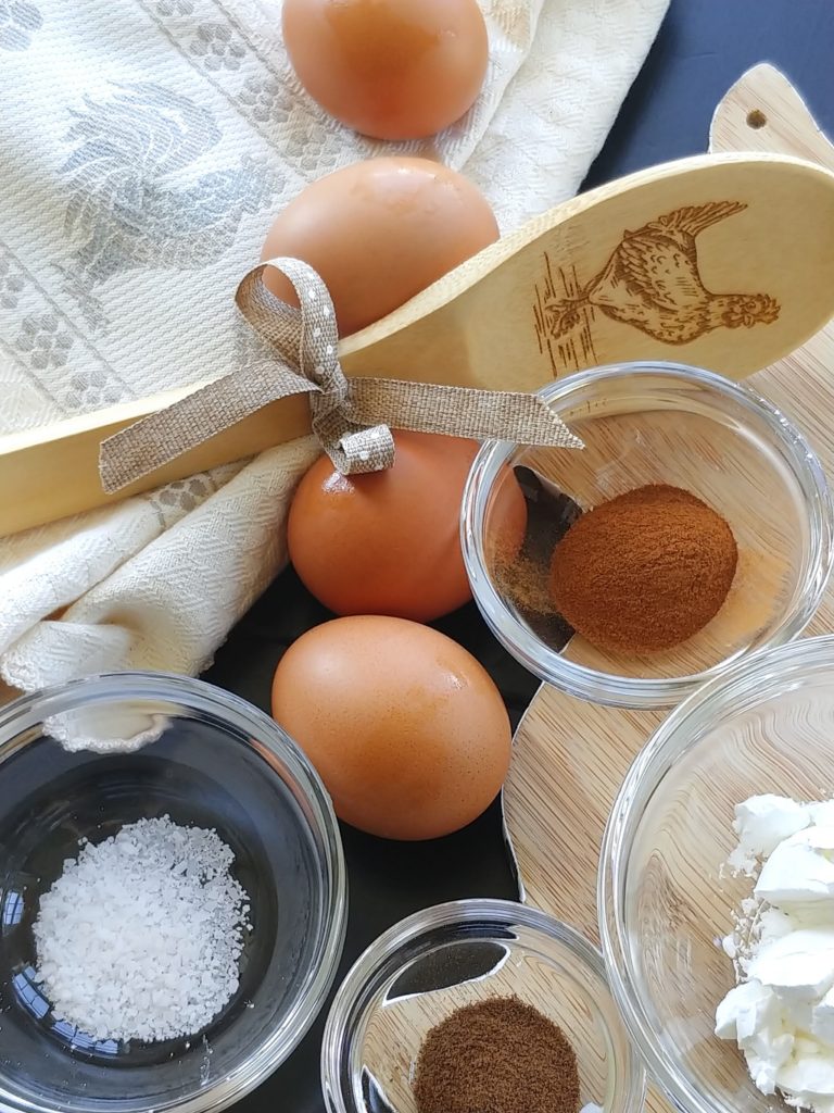 eggs and cinnamon in small bowl