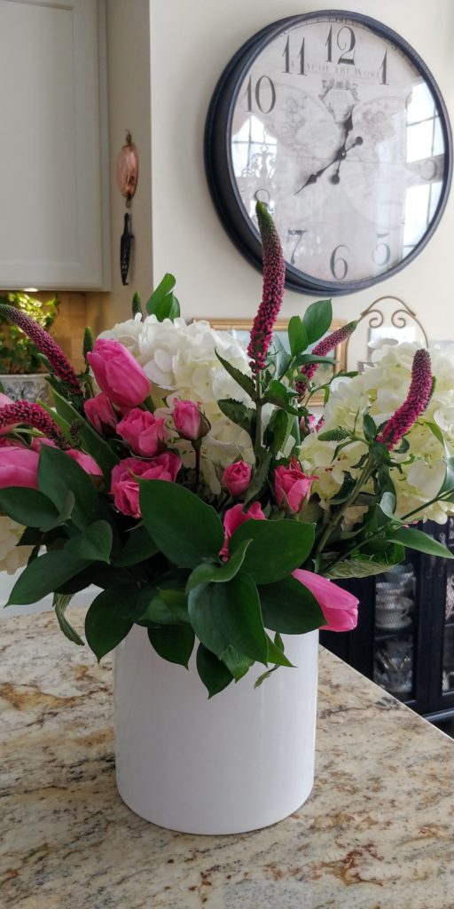 A vase of flowers on a table