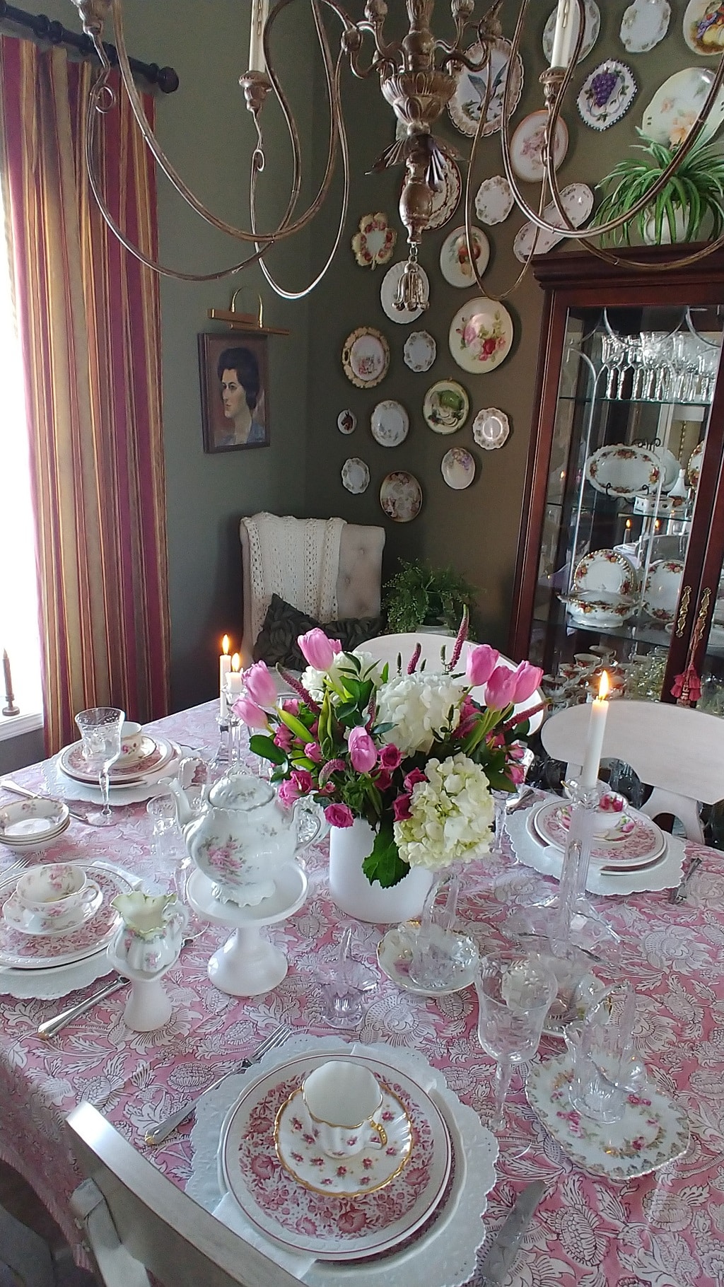 Romantic Dinner Table at Home