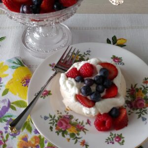 berry pavlova on pretty vintage dish
