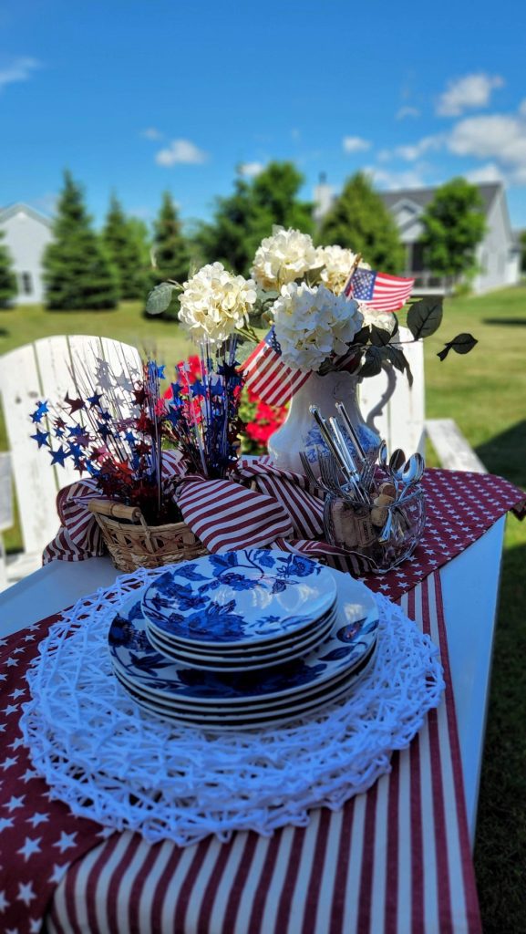 summer table with white hydrangeas