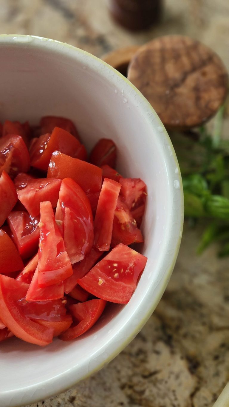 bowl of quartered tomatoes