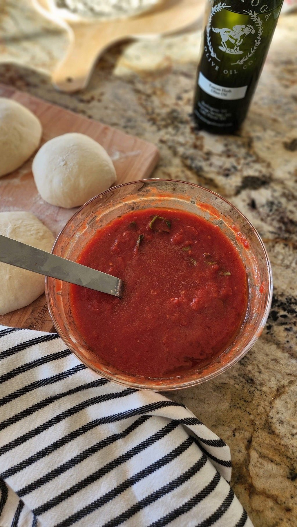 Andrew’s Easy 5 Minute Pizza Sauce Recipe