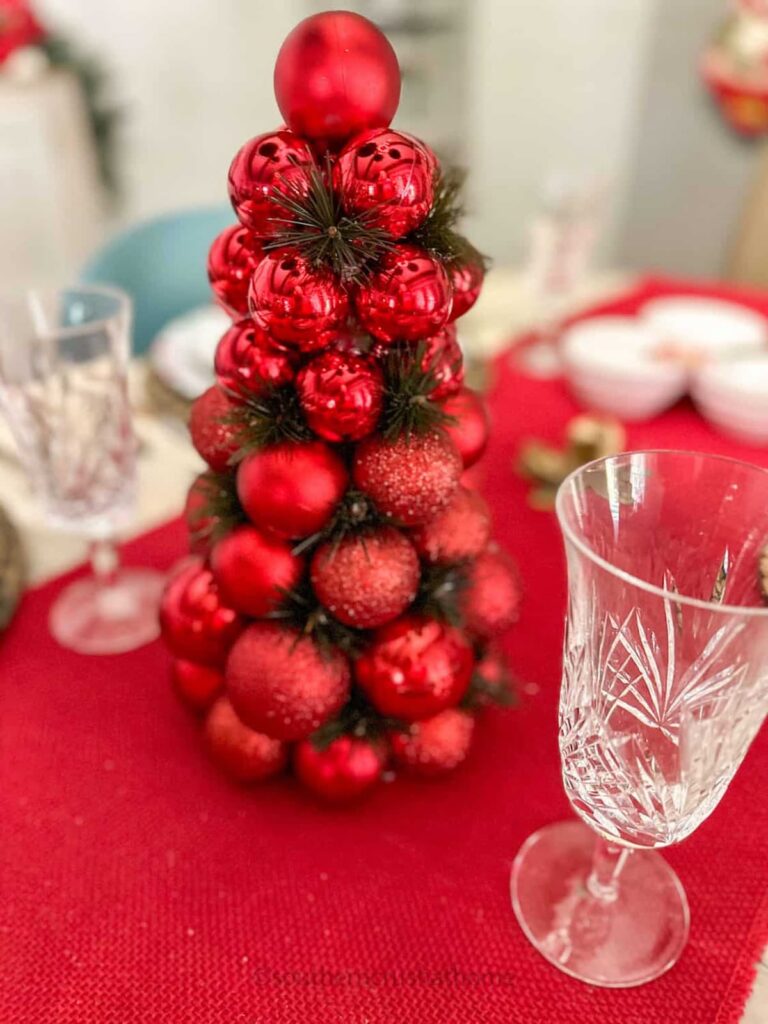 Red DIY ornament Christmas Tree