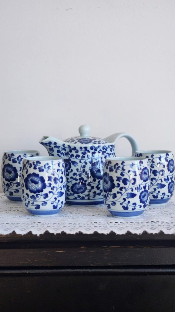 blue and white chinoiserie tea set