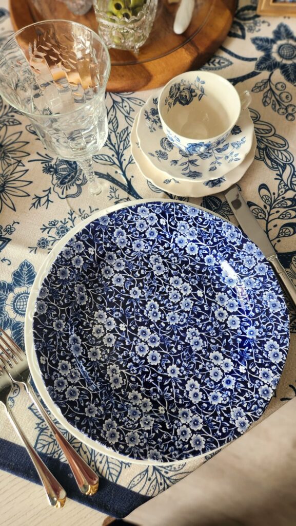 kentucky derby place setting blue calico vintage crystal